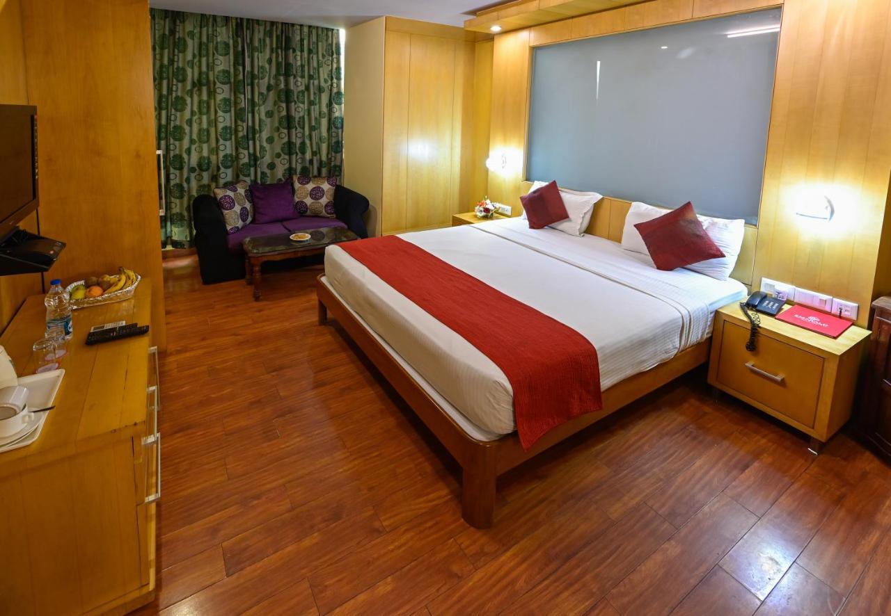 Hotel Emarald, Neu-Delhi Exterior foto